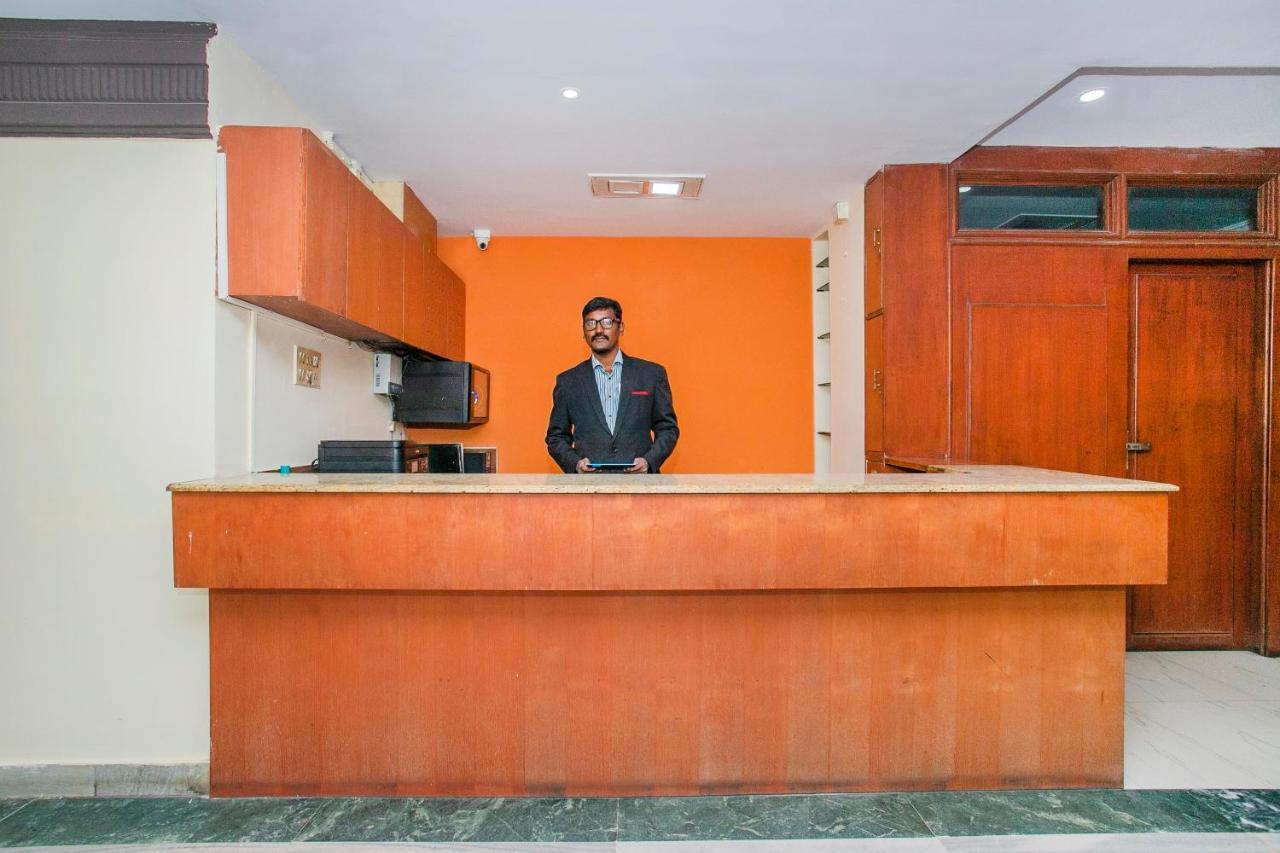Hotel Oyo 26565 Rajatha Mahal Bangalore
