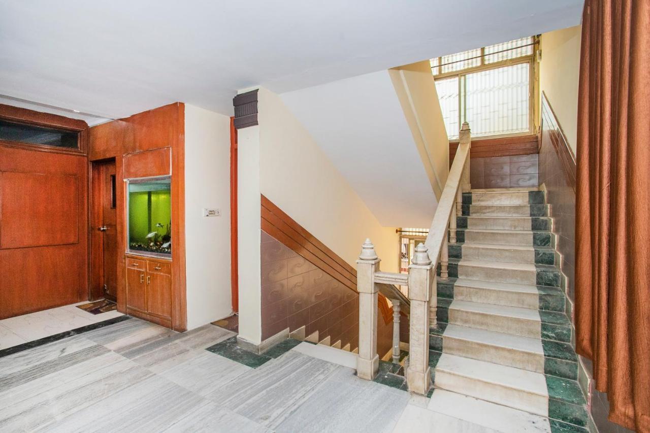 Hotel Oyo 26565 Rajatha Mahal Bangalore