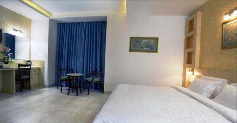 Hotel Silic Rest Bangalore