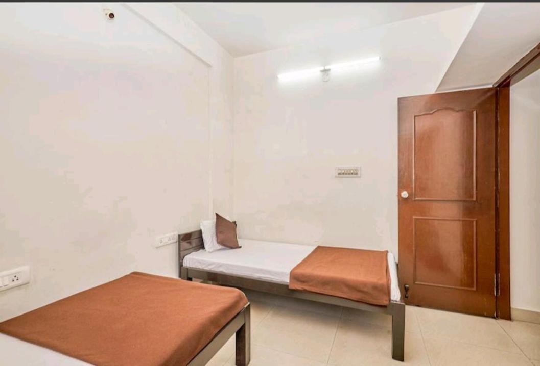 Transit Dorms - A Backpackers & Bangalore