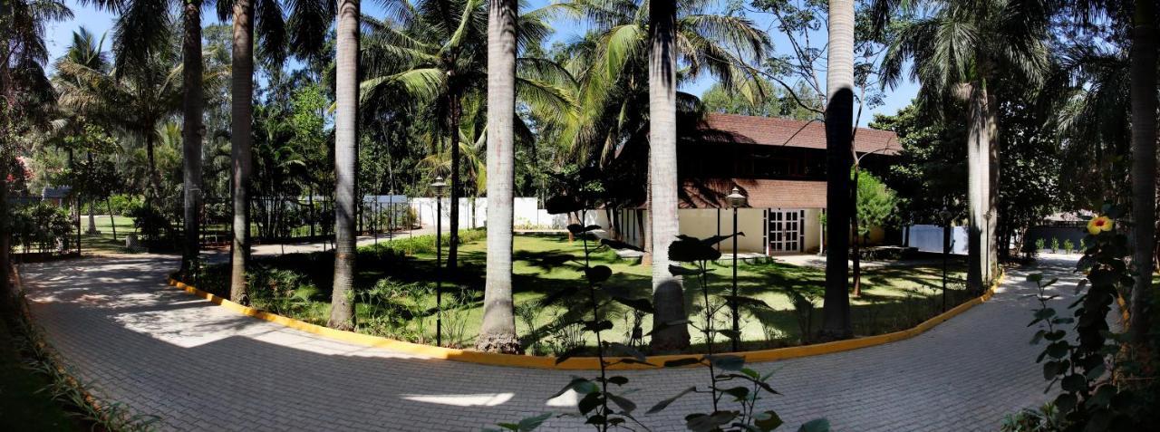 Royalton Leisure &
