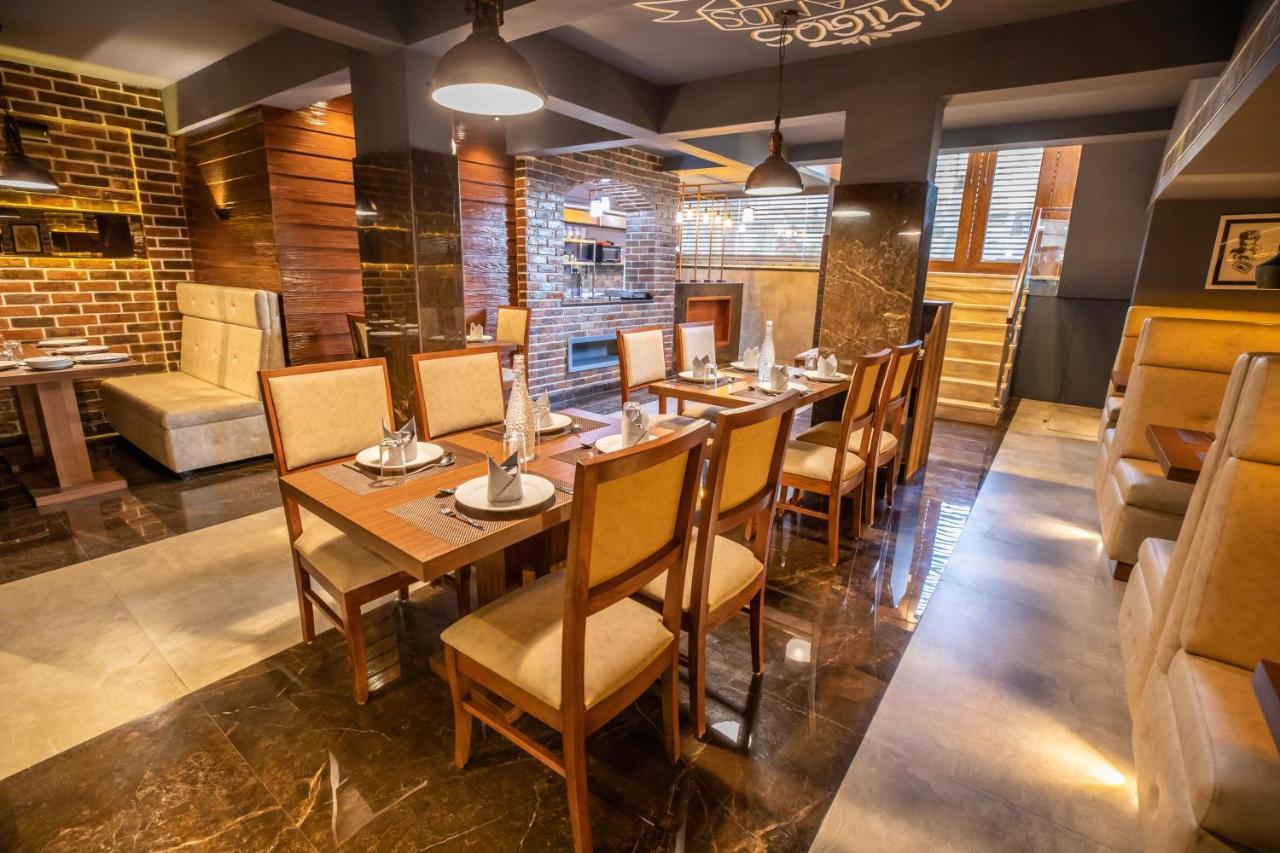 Hotel Paramos