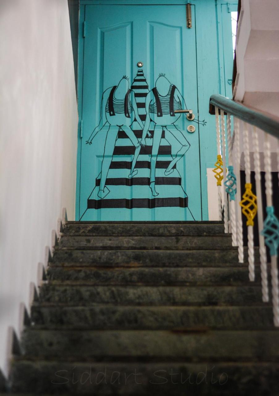 Hostel The Hood Co Living *