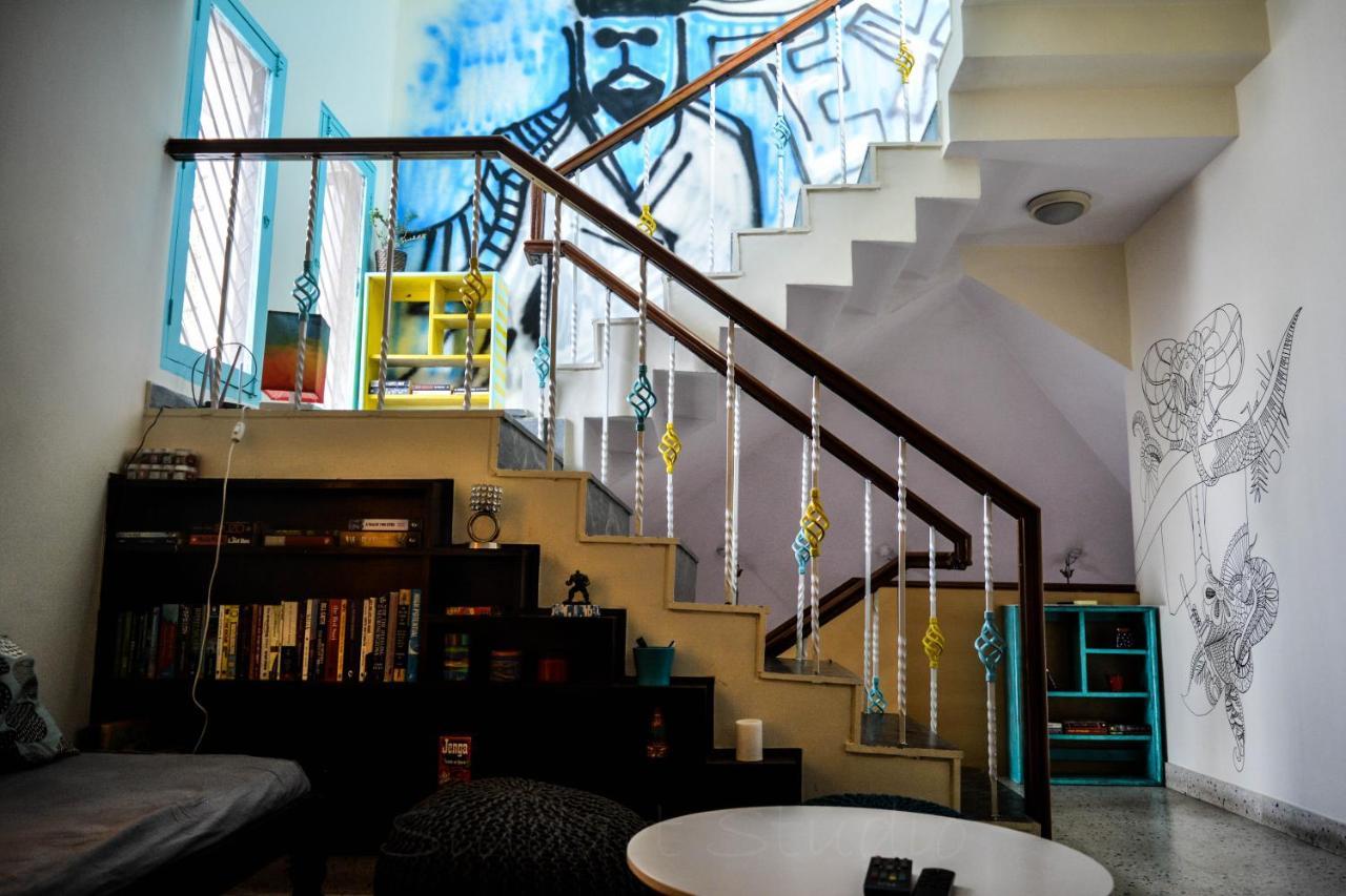 Hostel The Hood Co Living