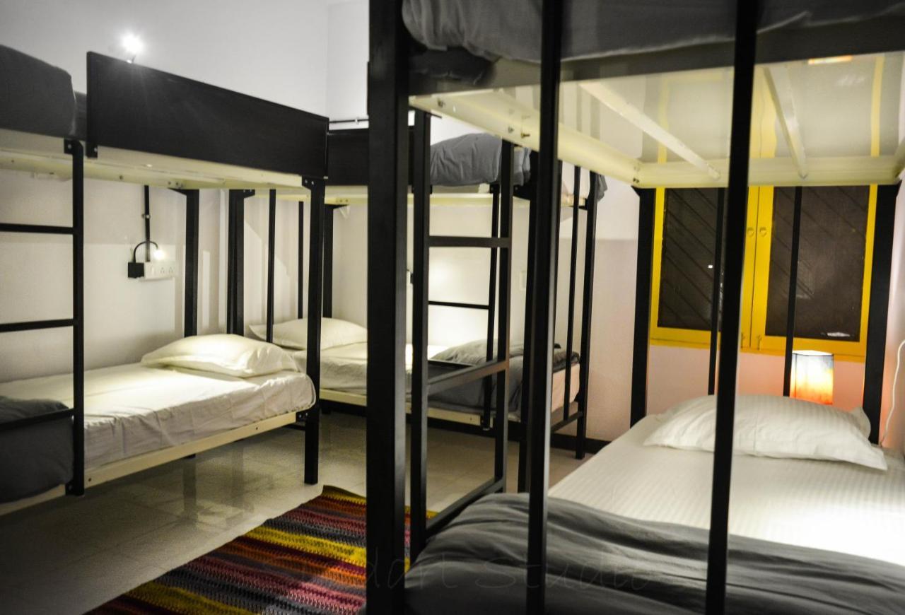 Hostel The Hood Co Living