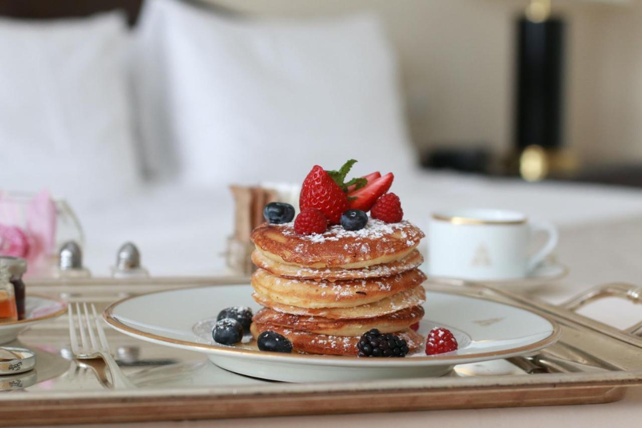 Hotel Four Seasons At Embassy One