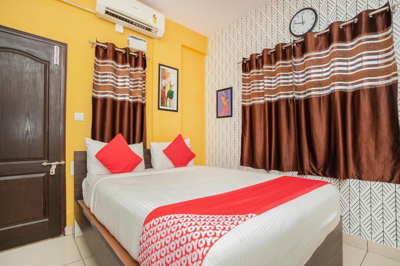 Hotel Oyo 7918 Near Trinity Circle 3*
