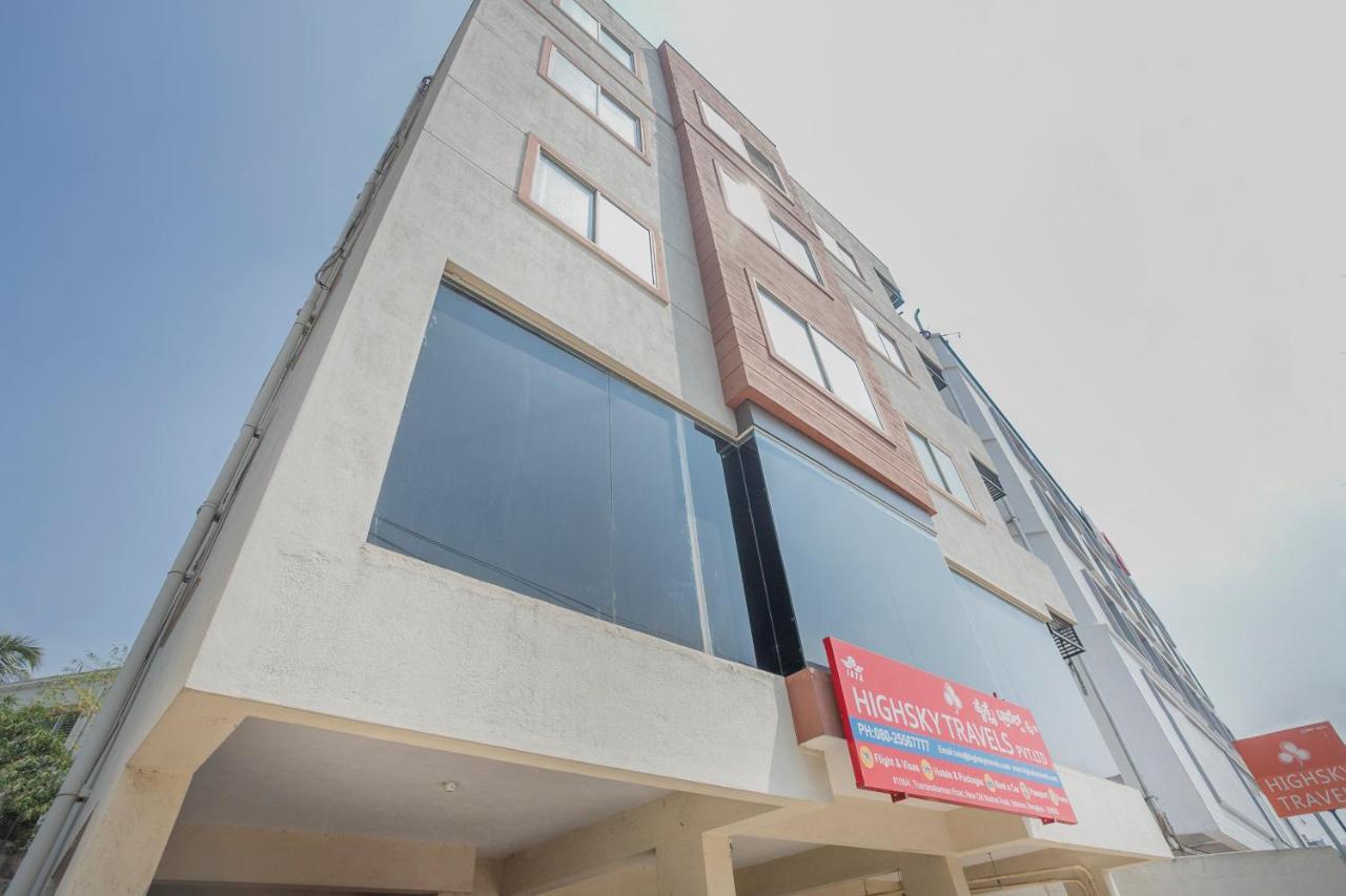 Hotel Oyo 7918 Near Trinity Circle 3*