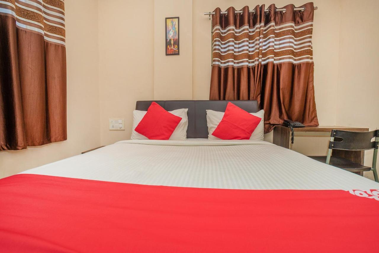Hotel Oyo 7918 Near Trinity Circle Bangalore