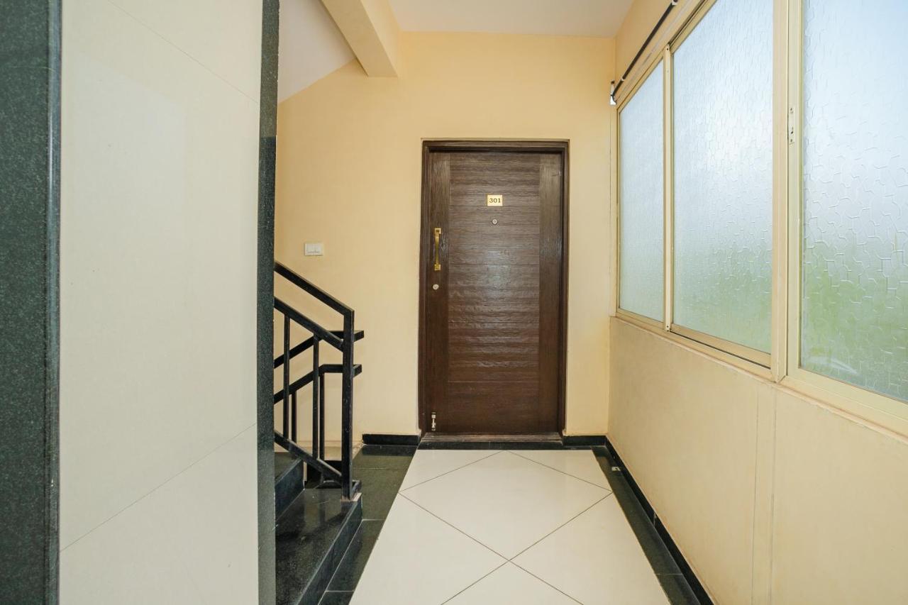 Hotel Oyo 7918 Near Trinity Circle 3*