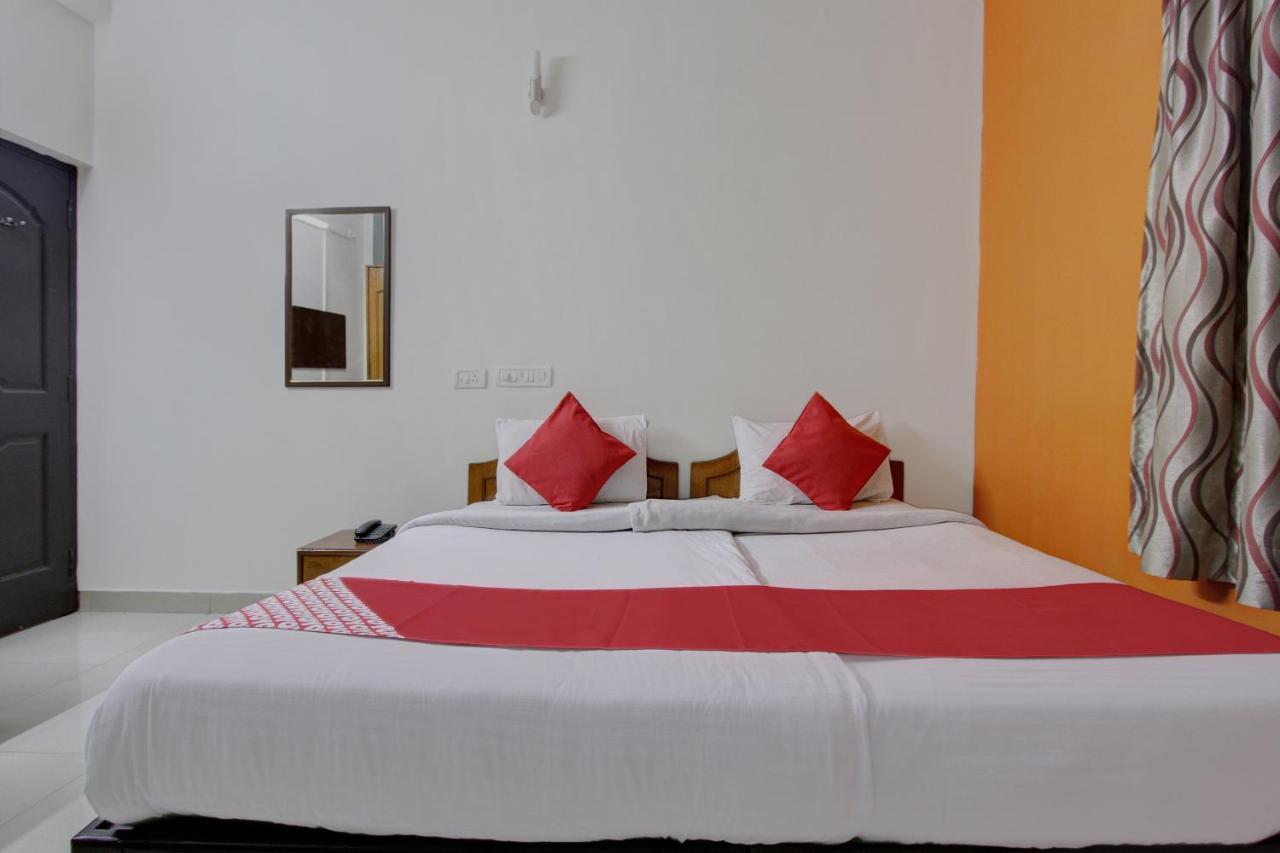 Oyo 10340 Queen's Castle 3* Bangalore