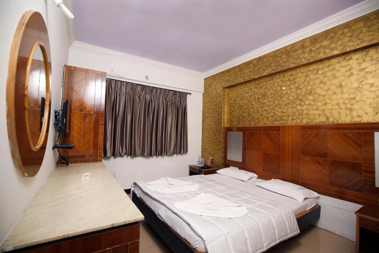 Hotel Lalithamahal Palace 2*
