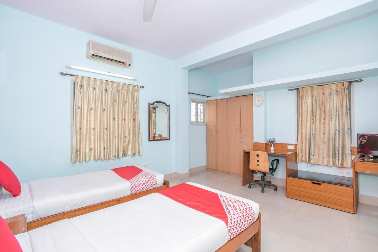 Oyo 11592 Red Carpet Hotel 3*