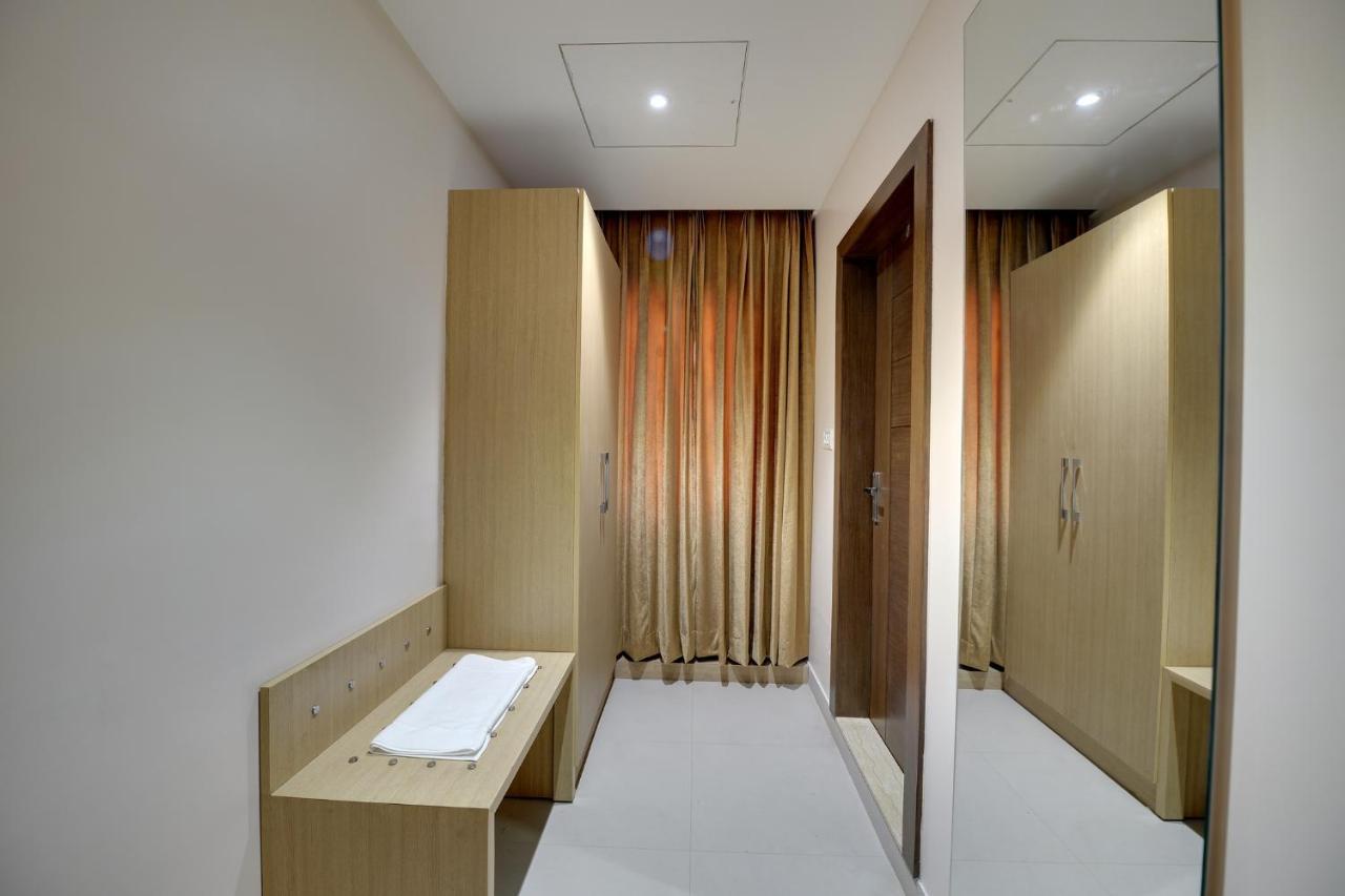 Hotel La Sara Pride 3*