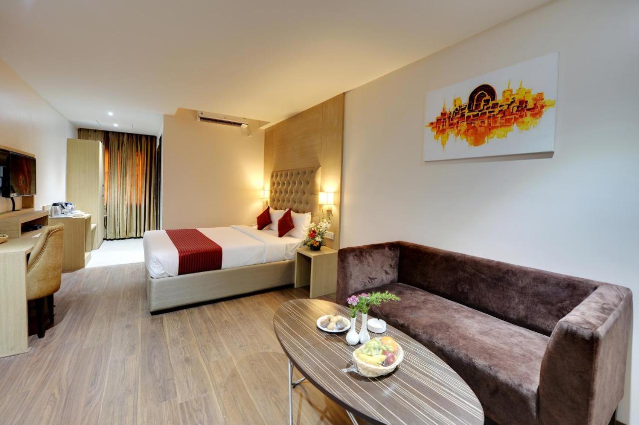 Hotel La Sara Pride