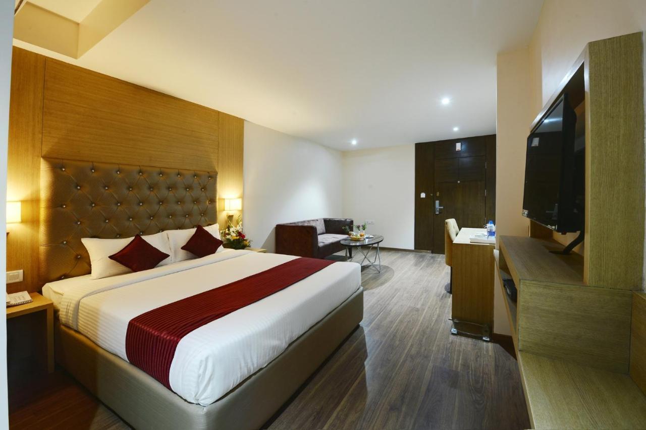 Hotel La Sara Pride