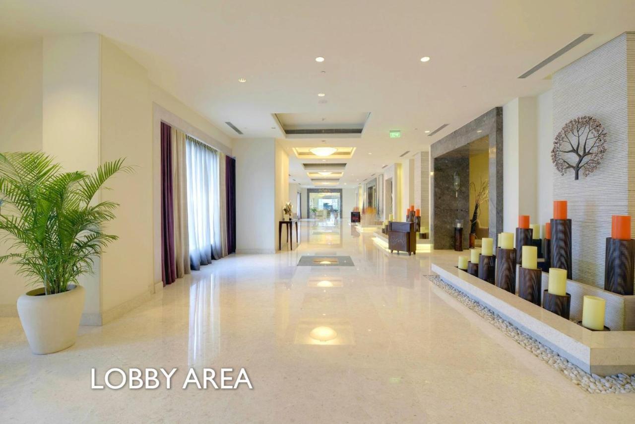 Hotel Radisson Blu Outer Ring Road 5*