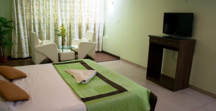 Treebo Trip Cynosure Suites Bed & Breakfast