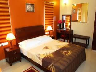 Park Wood Suites-fully Vaccinated Staff Aparthotel Bangalore