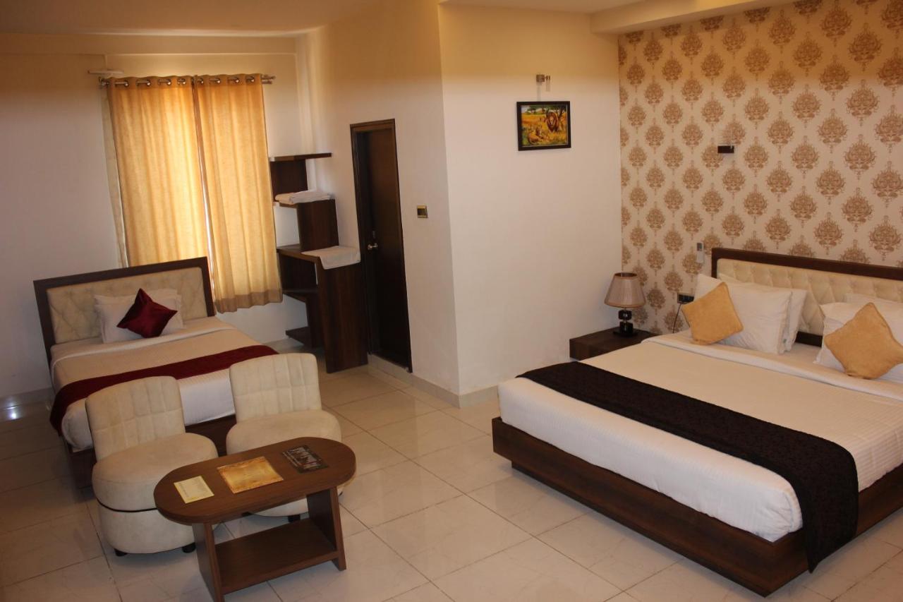 T S Royal Grand Hotel-bommasandra -hosur Road 3*