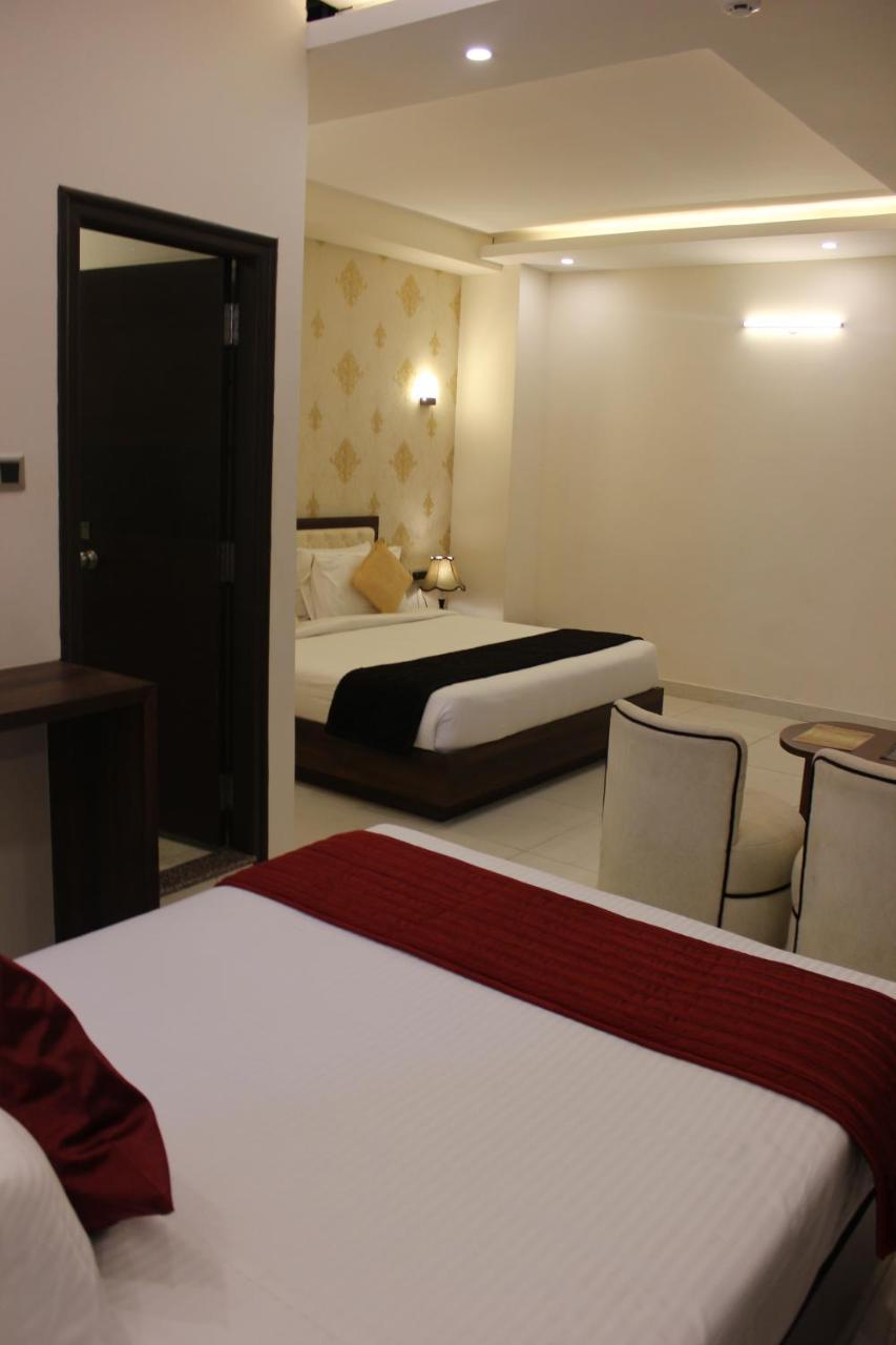 T S Royal Grand Hotel-bommasandra -hosur Road Hotel 3*