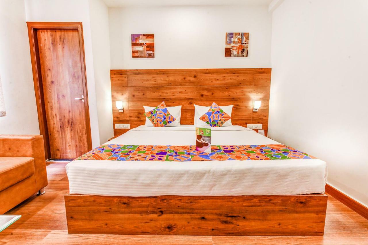 Hotel Fabhotel Vista - Frazer Town
