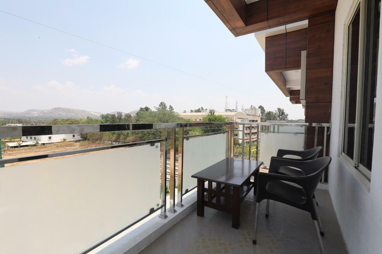 Oyo 33451 Ace Hotel