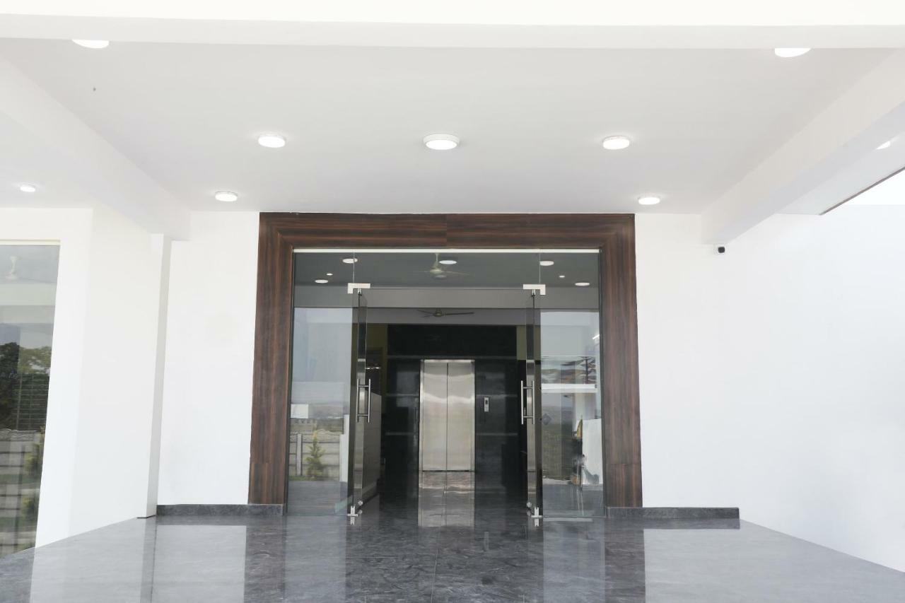 Hotel Oyo 33451 Ace
