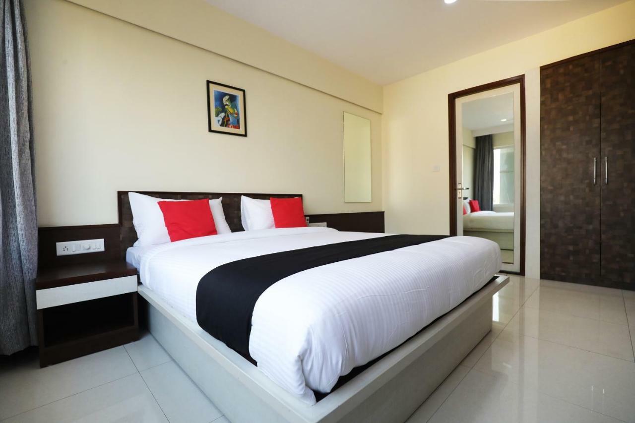 Capital O 28398 Mysore Gate Hotel Bangalore