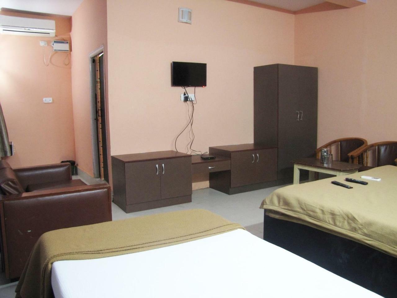 Jade Empire Hotel 2*