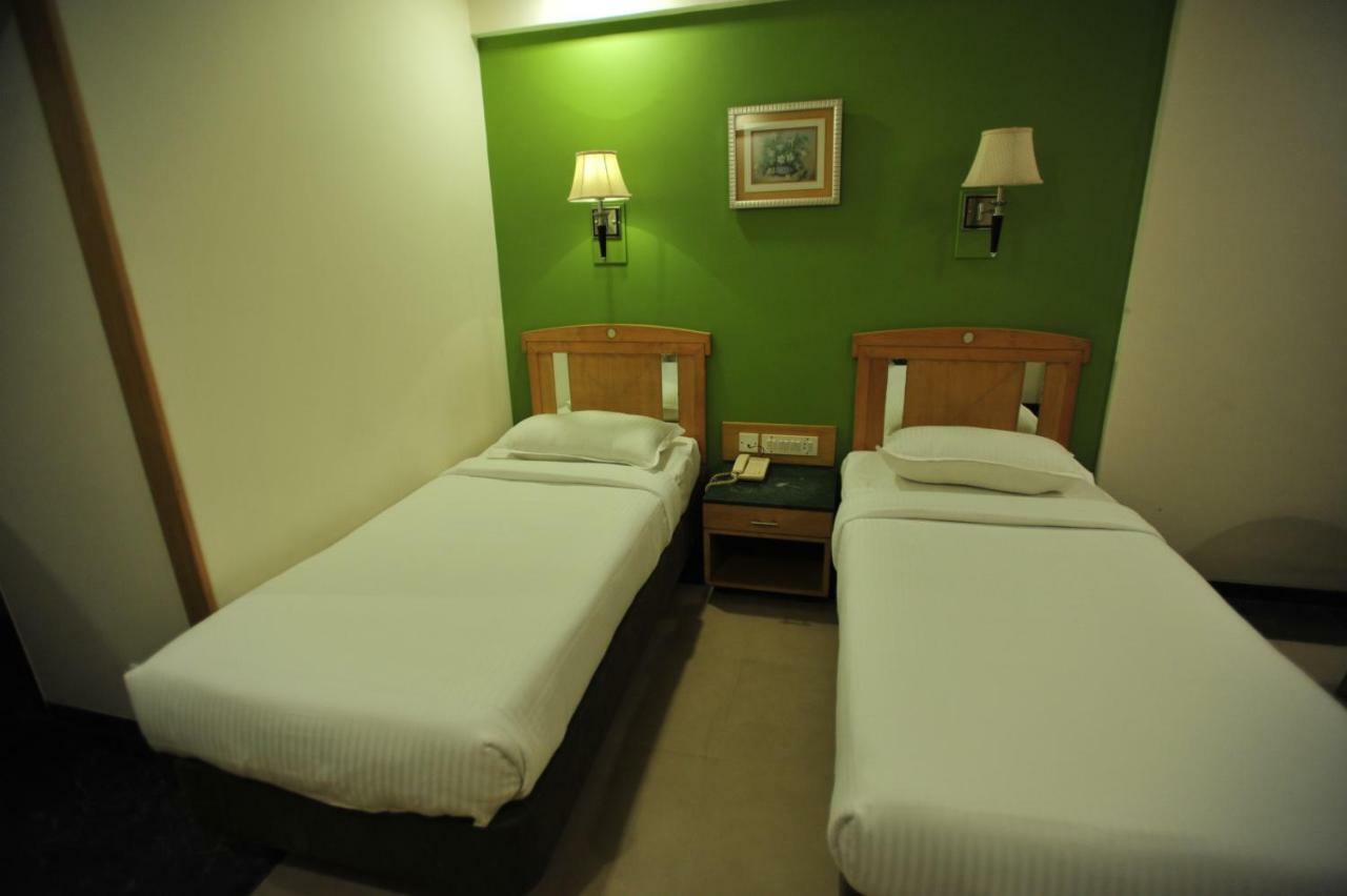 Hotel Dr Rajkumar International 3*