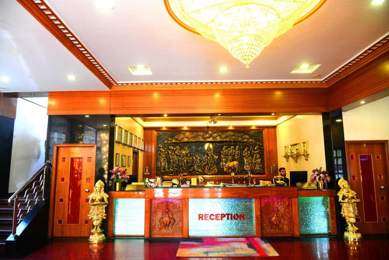 Hotel The Grand Krishna