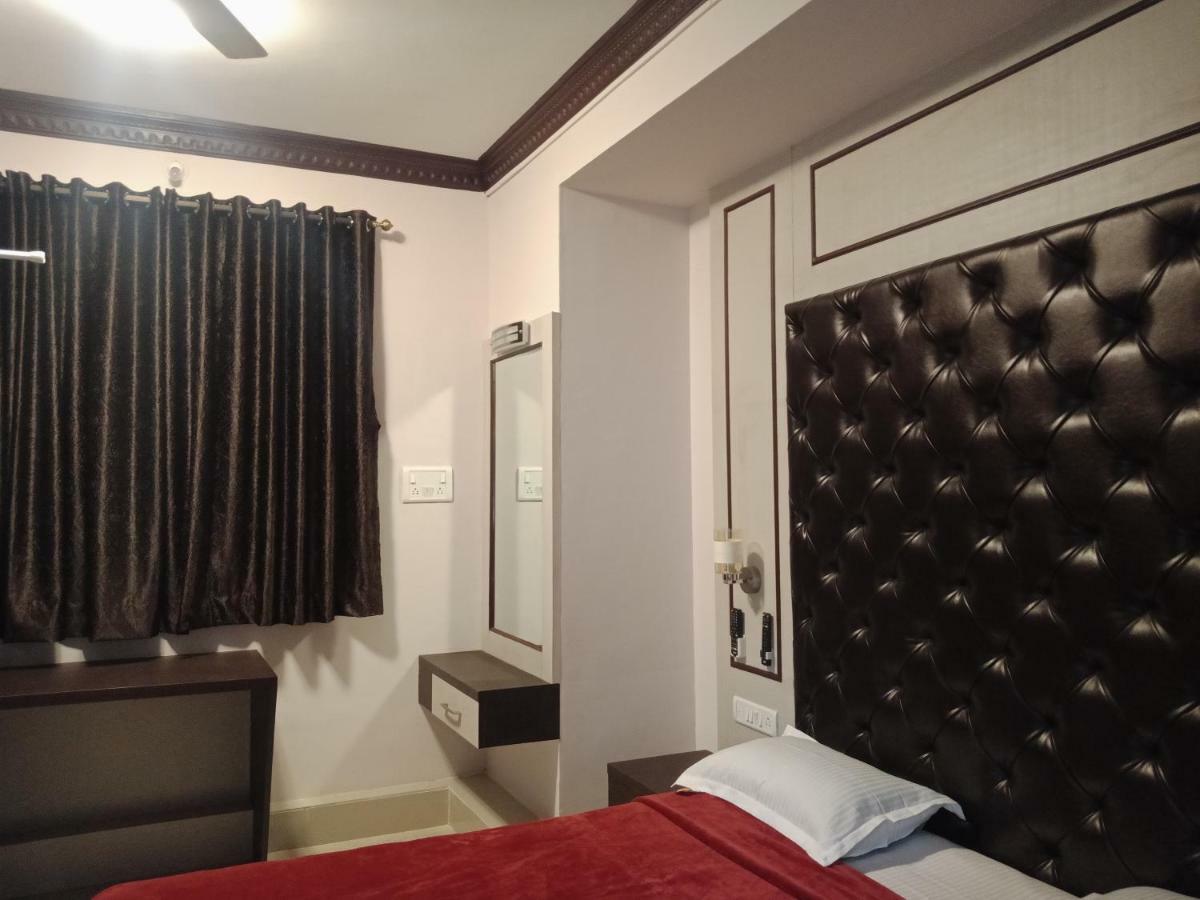 Hotel Kimaya