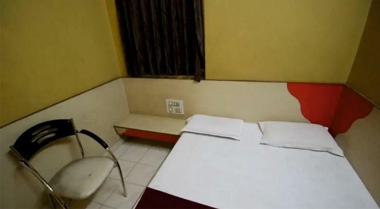 Vasavi Residency