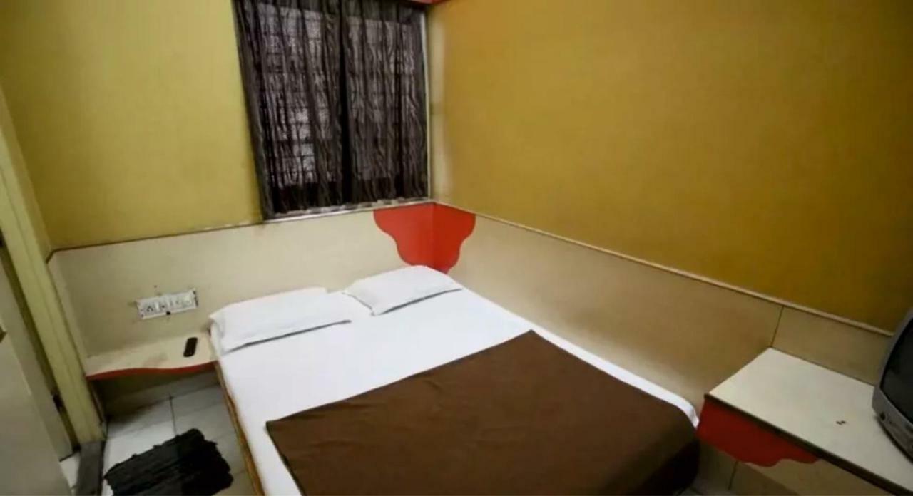 Vasavi Residency 3*