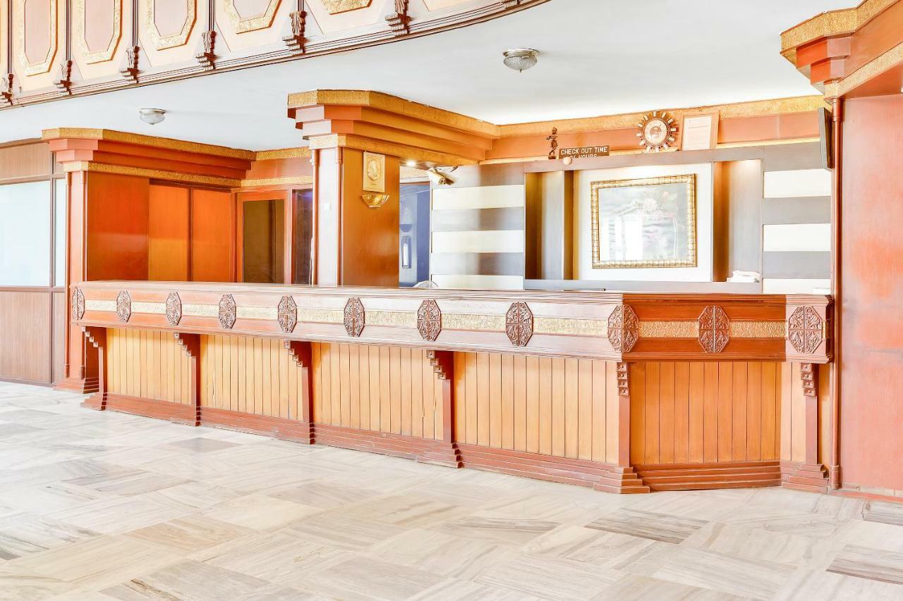 Oyo 10534 Kanishka Hotel