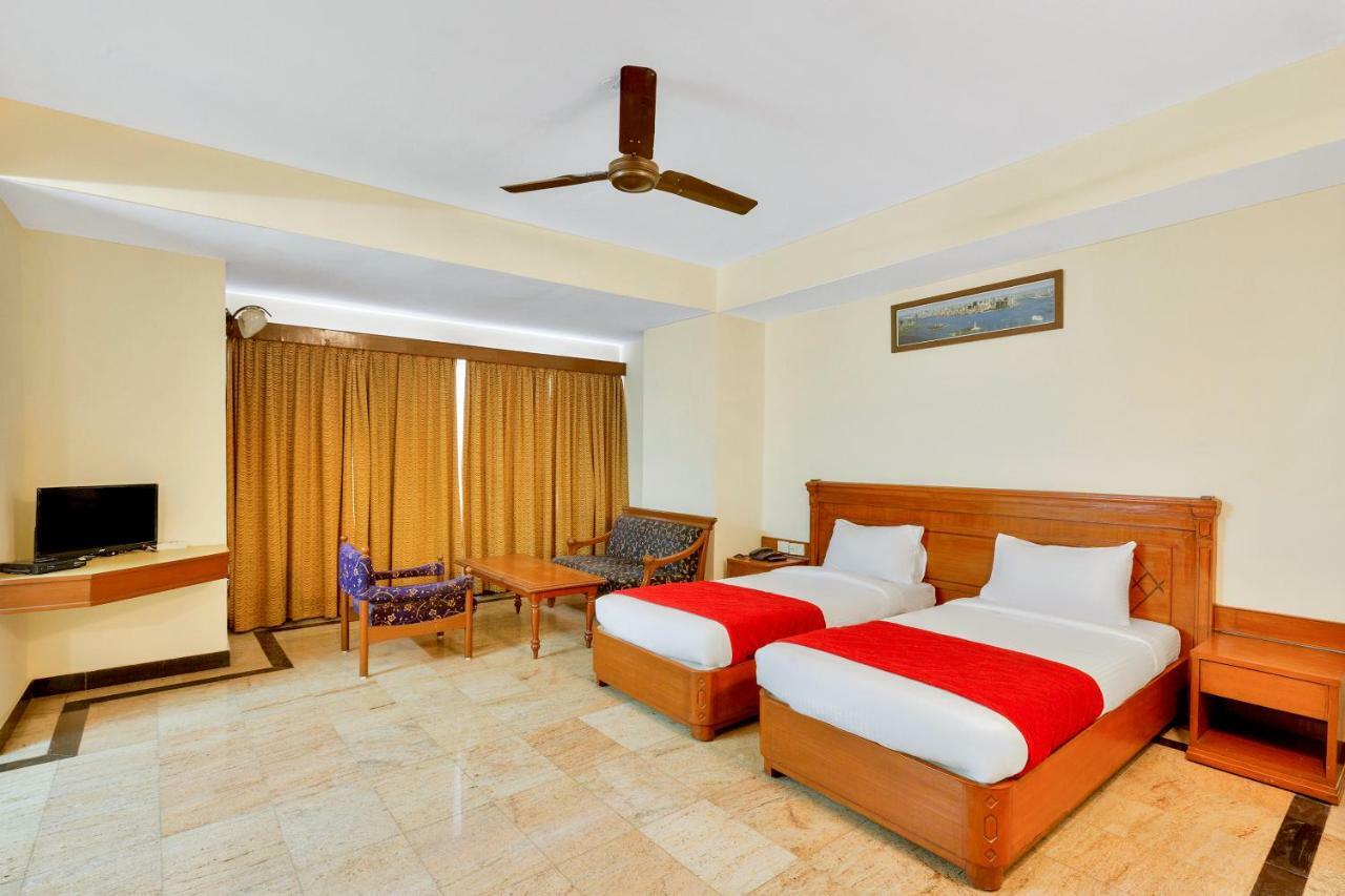 Oyo 10534 Kanishka Hotel