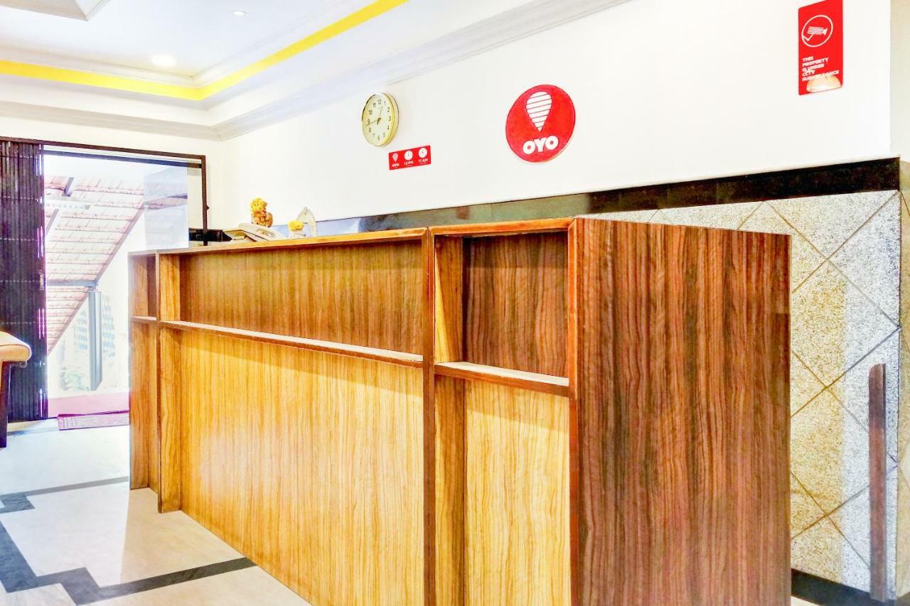 Alojamento Oyo 10884 Pavana Residency *