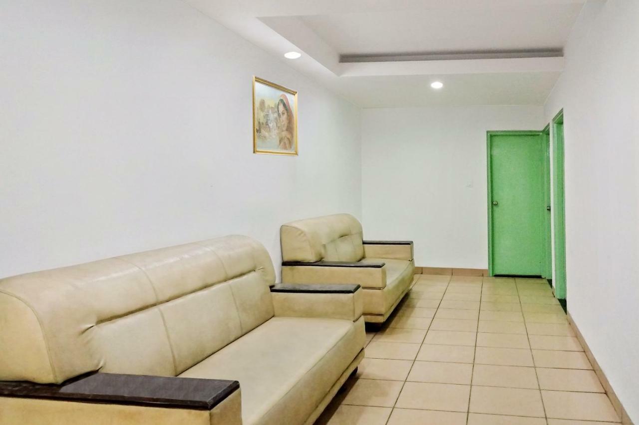 Oyo 10884 Pavana Residency Alojamento