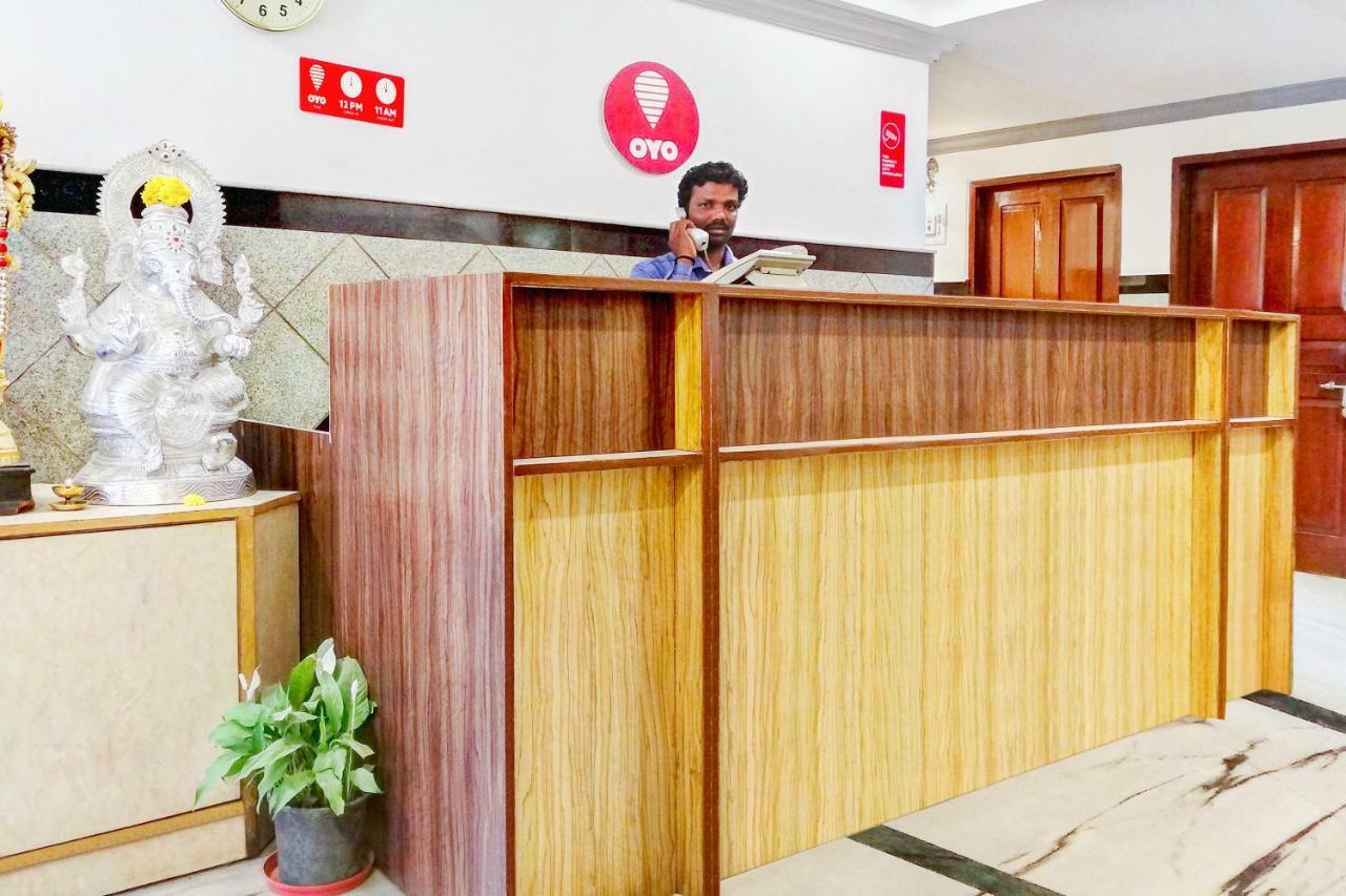 Oyo 10884 Pavana Residency Alojamento Bangalore