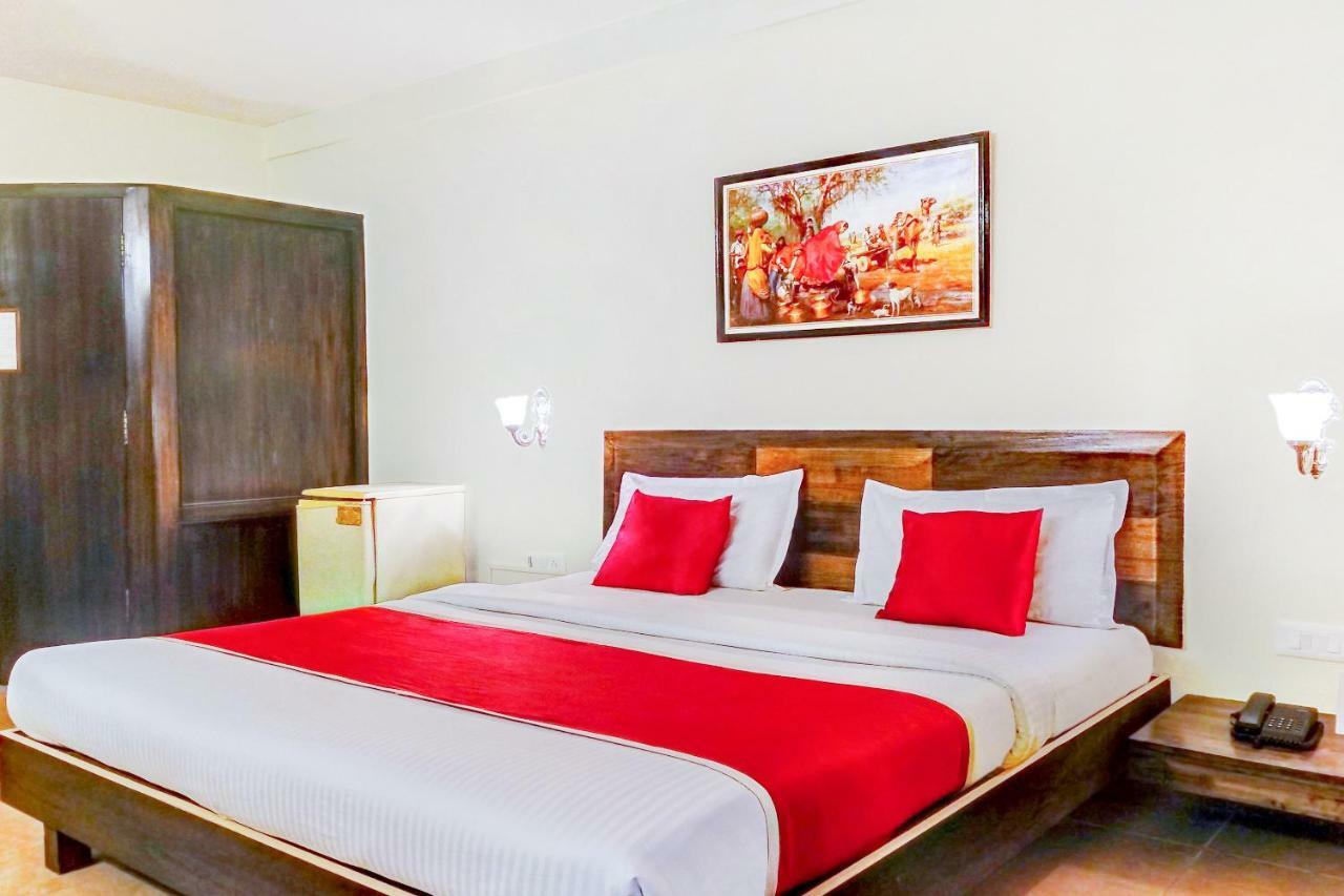 Alojamento Oyo 10884 Pavana Residency *