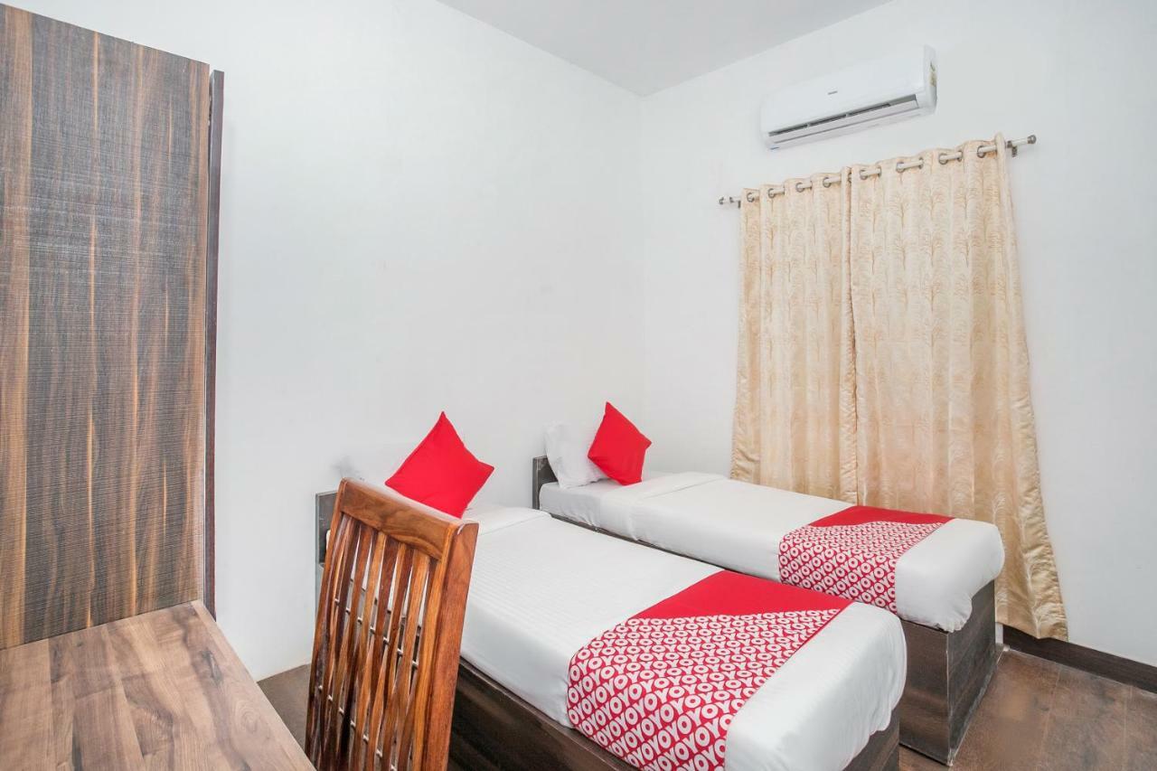 Oyo 13934 Shri Krishna Hometel 3*