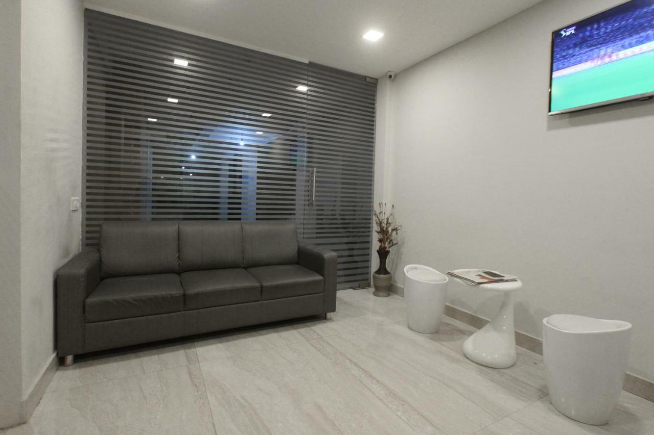 Livi - Premium 1 Bhk Serviced *