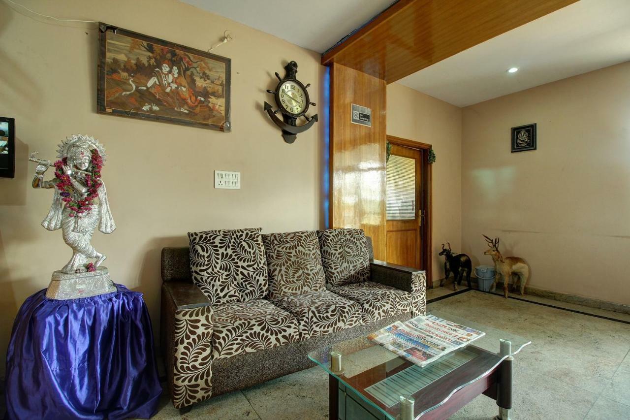 Oyo 36976 Rajashree Comforts Hotel
