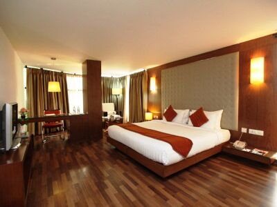 Hotel Monarch Luxur - Infantry Road Bangalore