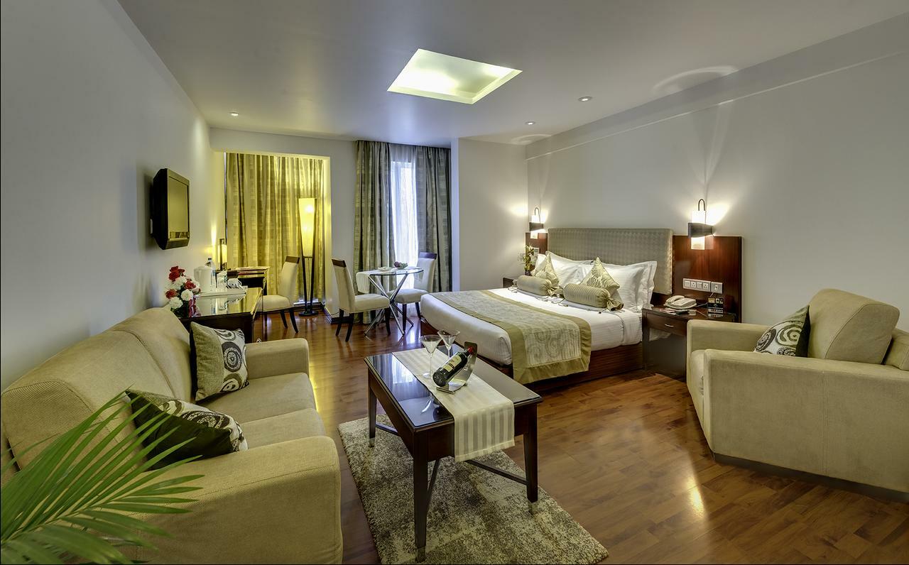 The Hhi Select Hotel