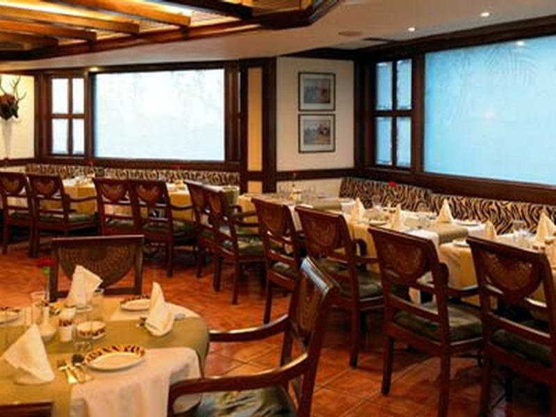 Hotel Regenta Place Bangalore, Cunningham Road 4*