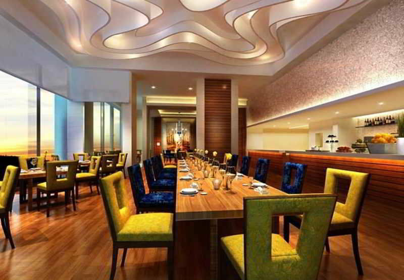 Hotel Marriott Whitefield 5*