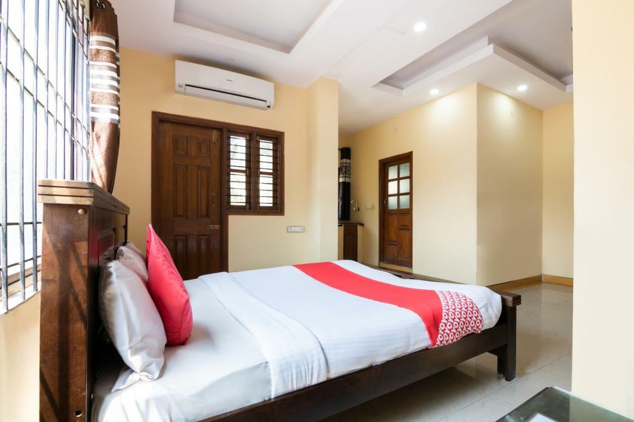 Aparthotel Oyo 12261 Victorian Comforts 3*