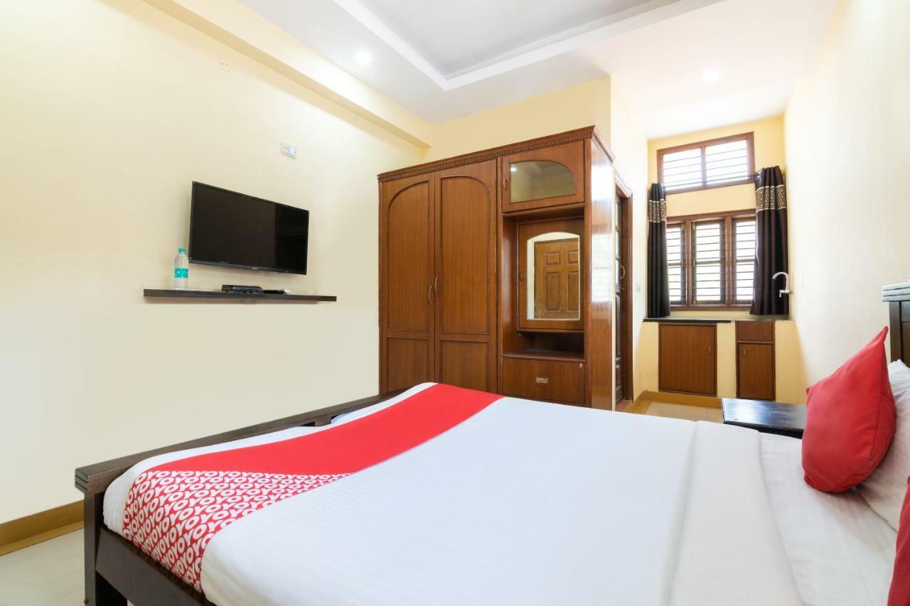Oyo 12261 Victorian Comforts Bangalore